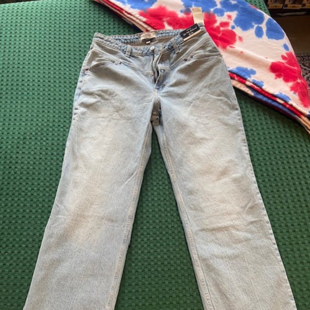 Abercrombie & Fitch NWT 90's Relaxed Jean High Rise - Curve Love, 14L/32